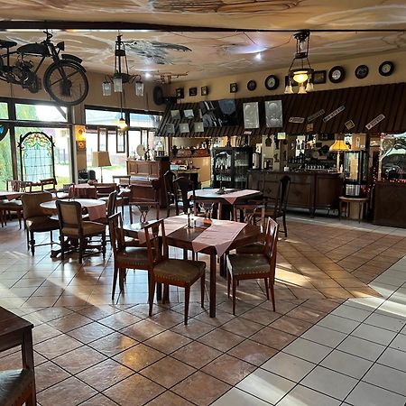 Bed and Breakfast Gosciniec Pod Fura Кобєжице Екстер'єр фото