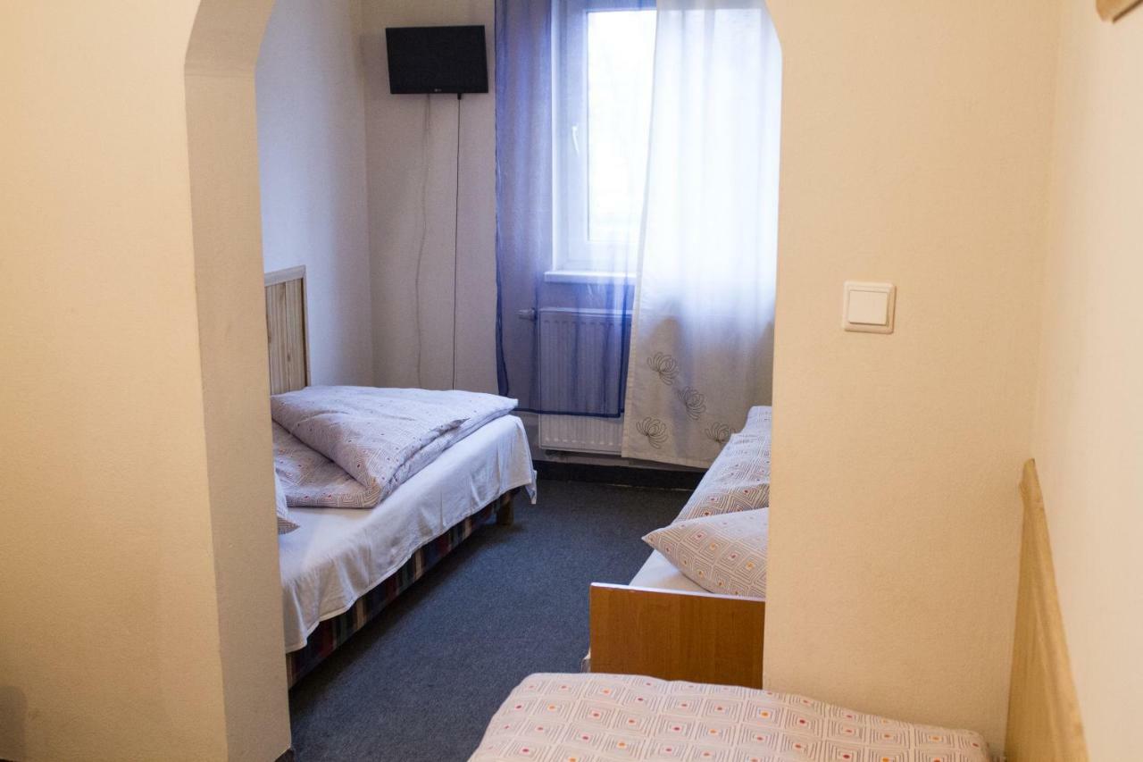 Bed and Breakfast Gosciniec Pod Fura Кобєжице Екстер'єр фото