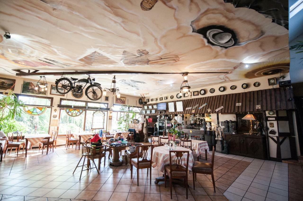Bed and Breakfast Gosciniec Pod Fura Кобєжице Екстер'єр фото